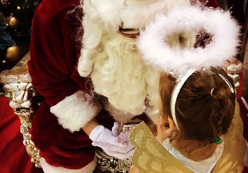 FREE Santa Visits at Spinning Gate Shopping Centre